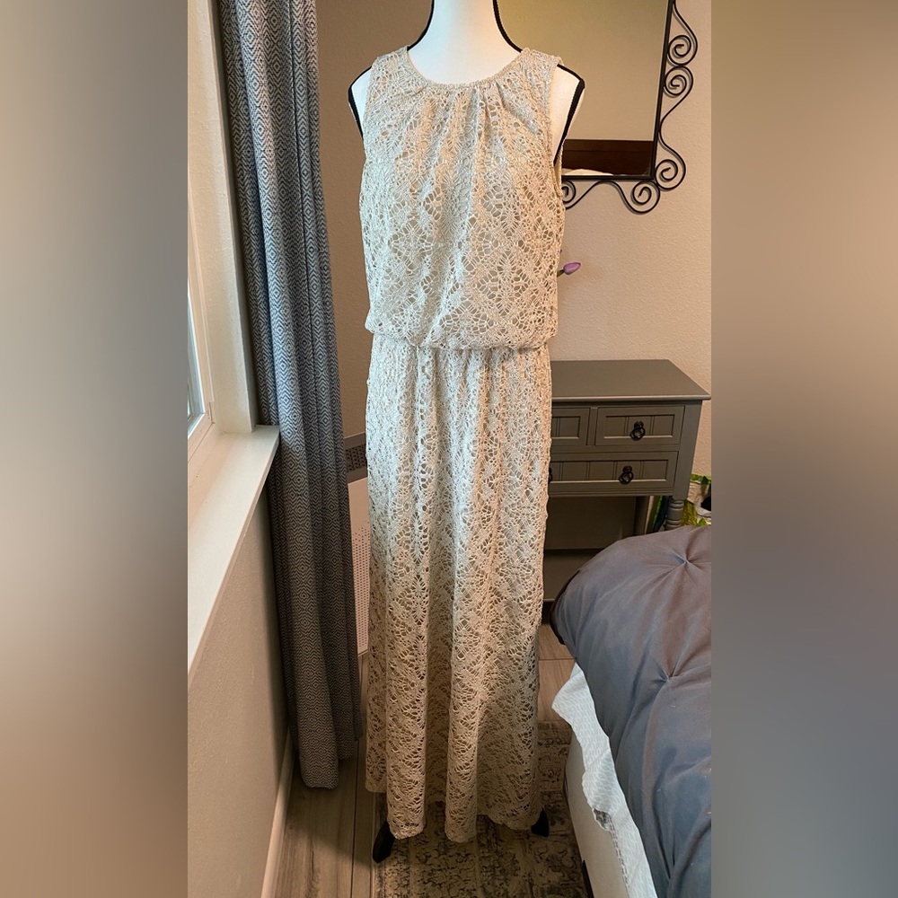 London Times Size 10 Tan Crochet Lace Fully-Lined Maxi Dress